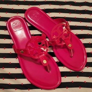 10 42 Red Patent Finish Sandals Miller